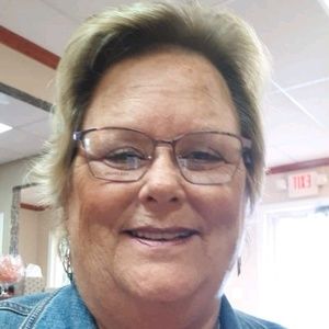 Meet your Posher, Angie